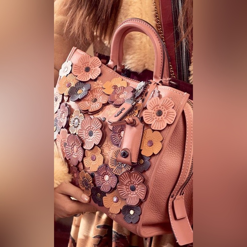 Coach 1941 Rogue 25 Tea Rose ‼️Sharing Only‼️